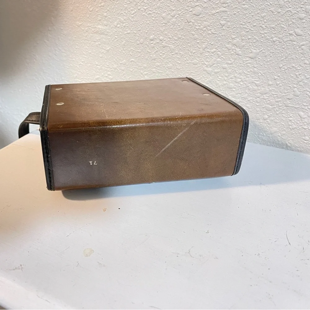 Vintage 70s Bushnell brown binoculars case